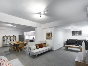 2 bedroom aprtmnt next to Hilton and all hospitals
